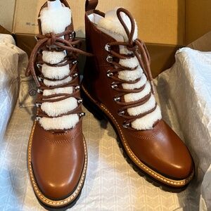 Women's Marc Fisher Ozzie Lugsole Ankle Boots with Shearling Lining Size 5.5